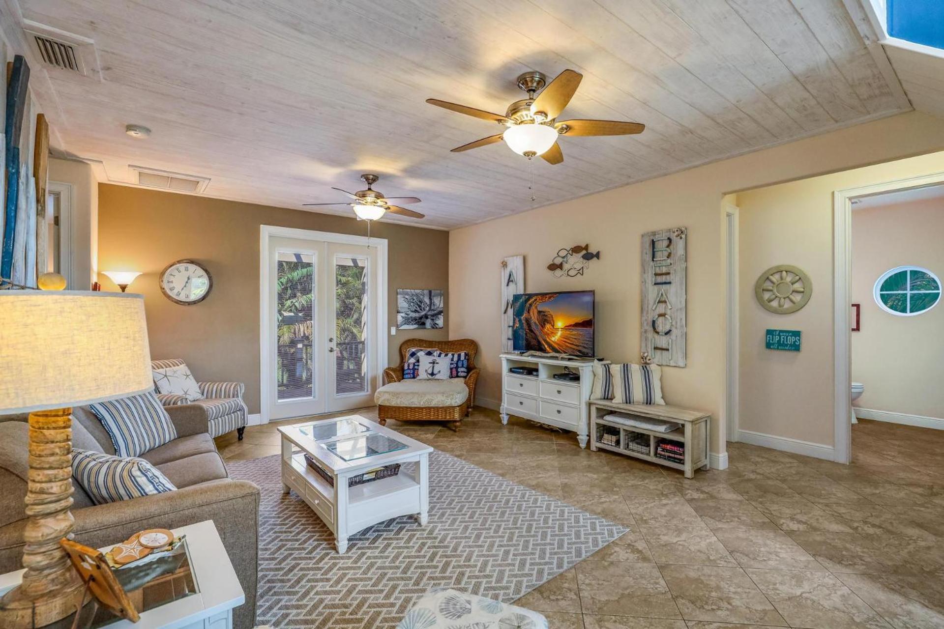 הולמס ביץ' Coconut Cottage מראה חיצוני תמונה