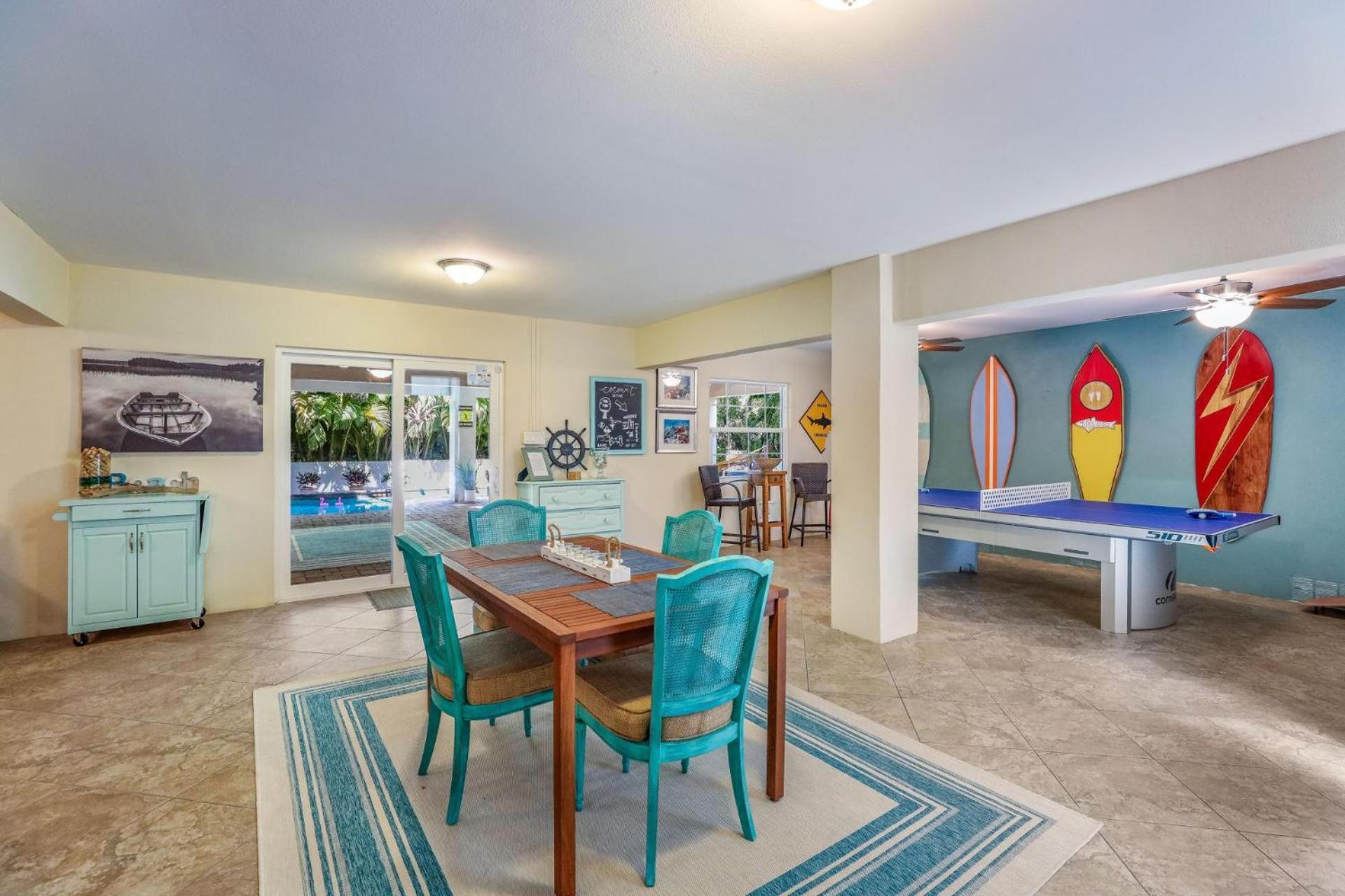 הולמס ביץ' Coconut Cottage מראה חיצוני תמונה