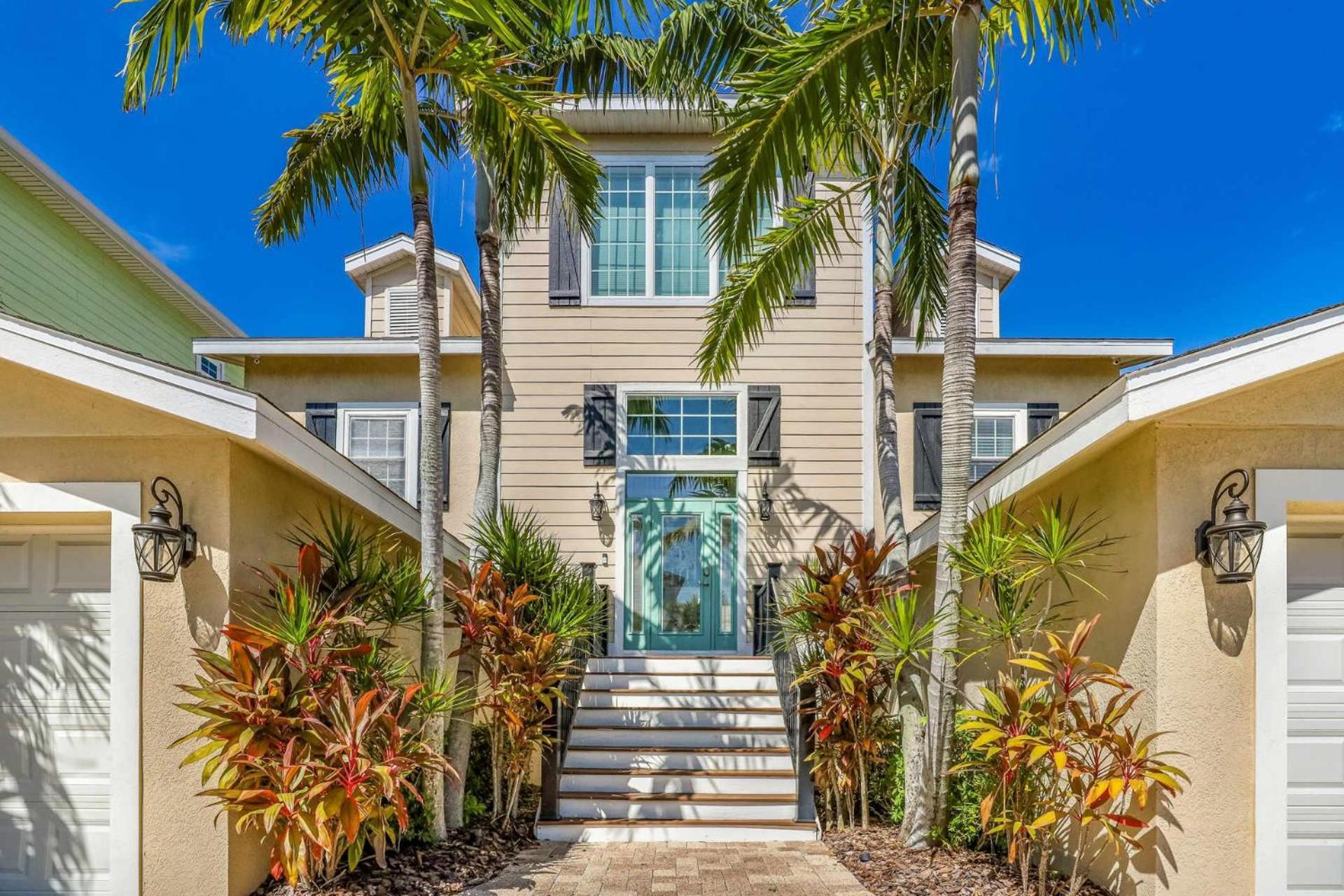 הולמס ביץ' Coconut Cottage מראה חיצוני תמונה