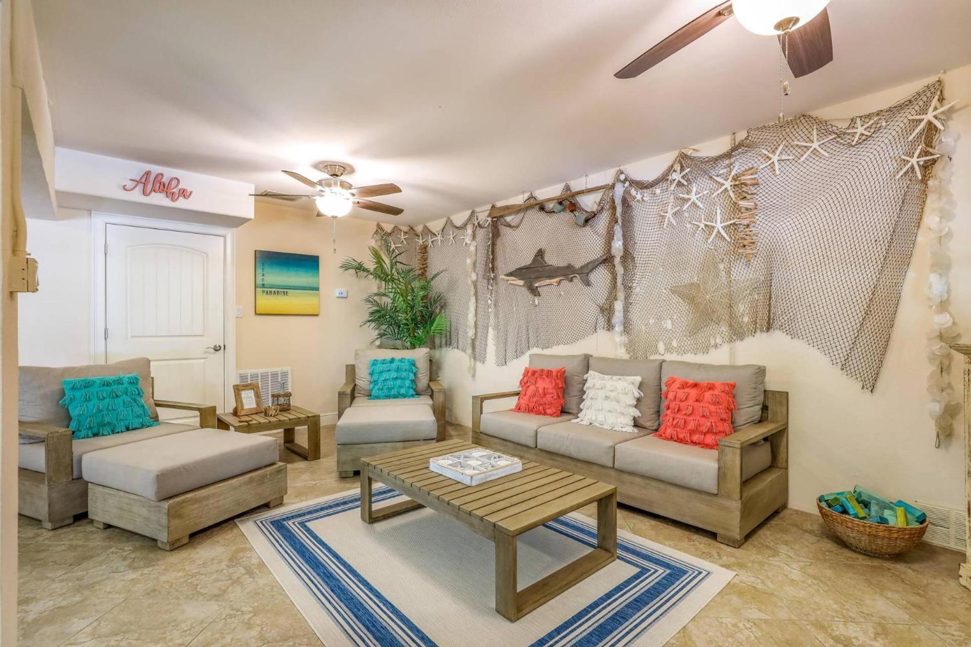 הולמס ביץ' Coconut Cottage מראה חיצוני תמונה
