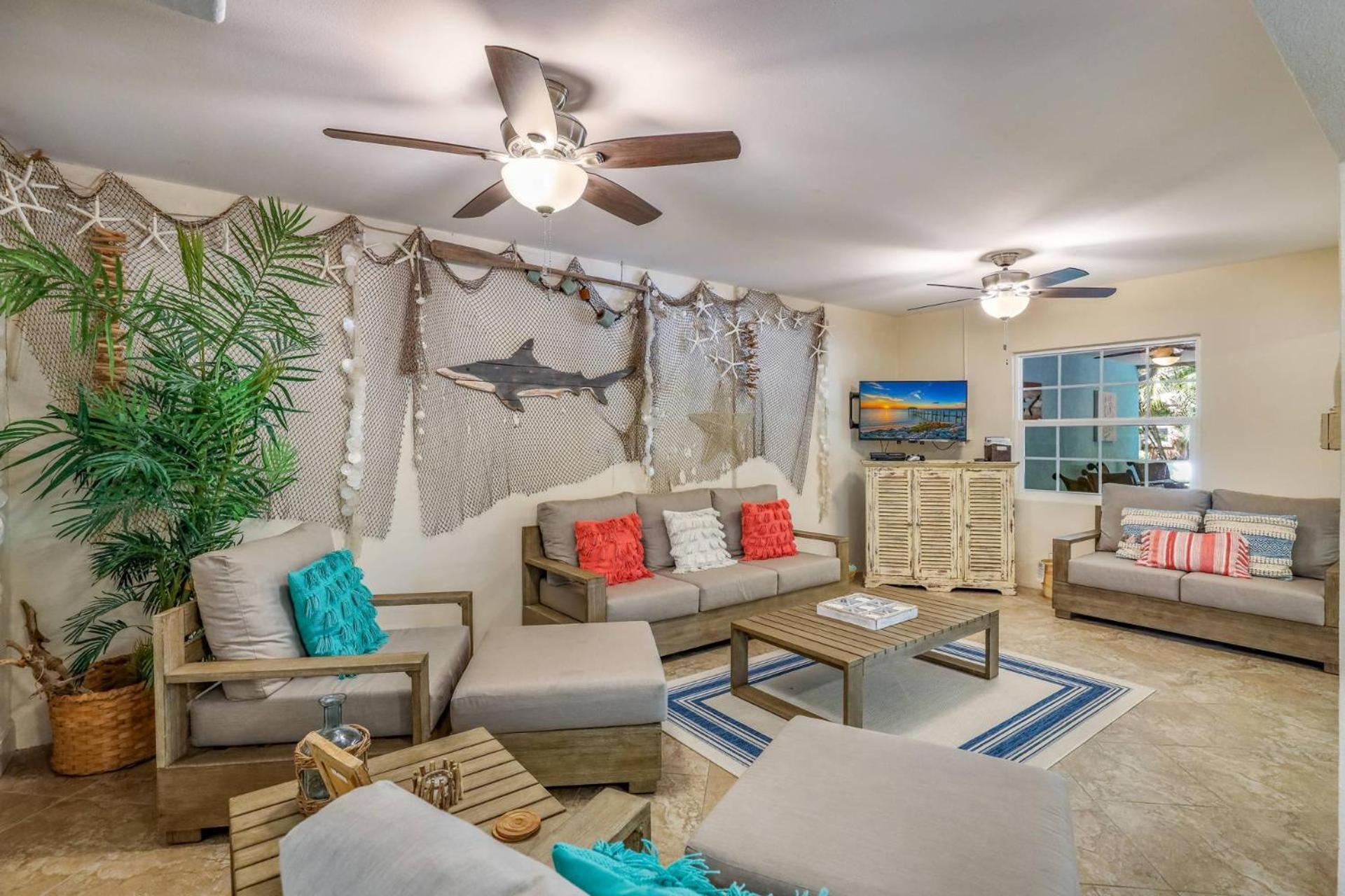 הולמס ביץ' Coconut Cottage מראה חיצוני תמונה