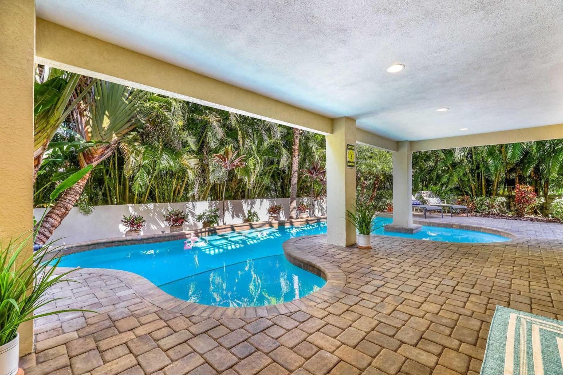 הולמס ביץ' Coconut Cottage מראה חיצוני תמונה